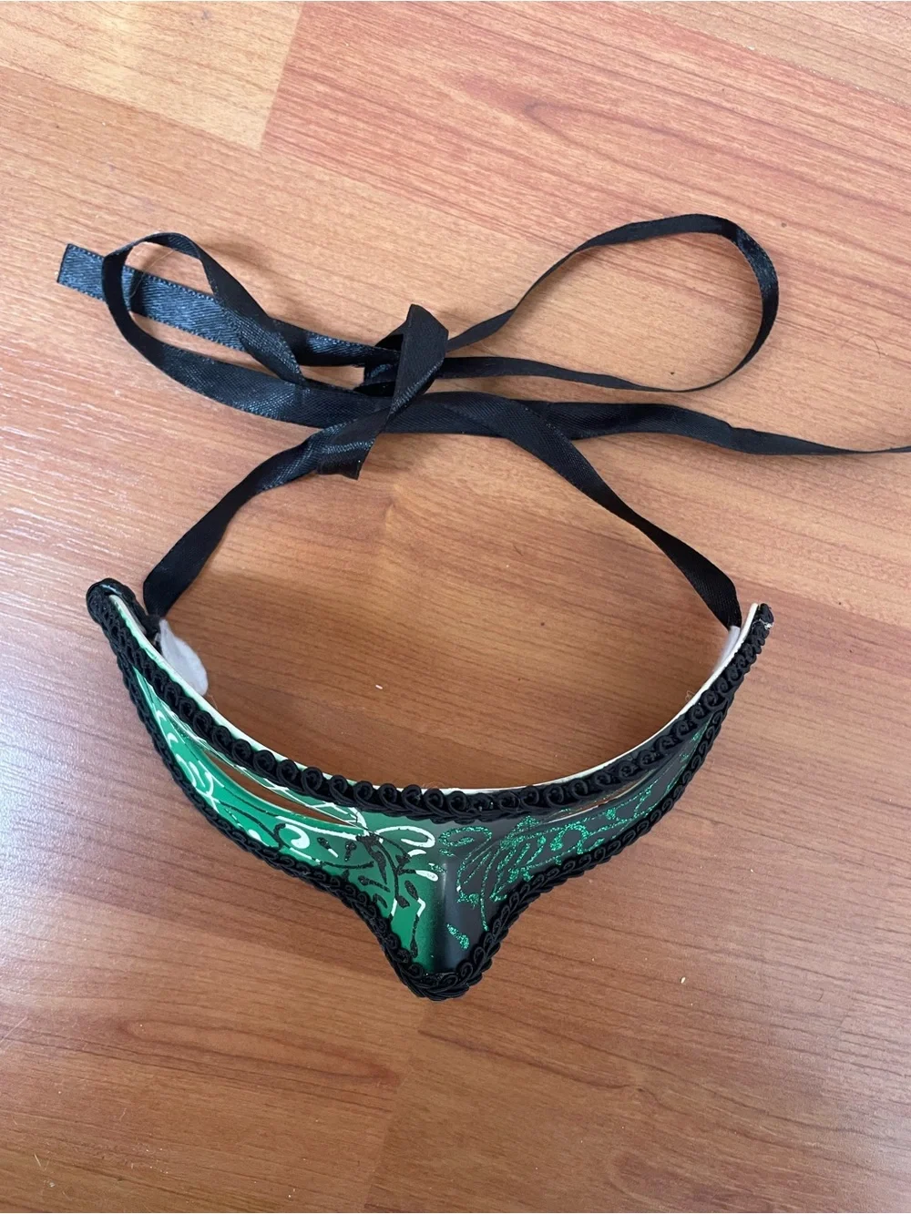 Green Venetian Masquerade Eye Mask with Black Trim